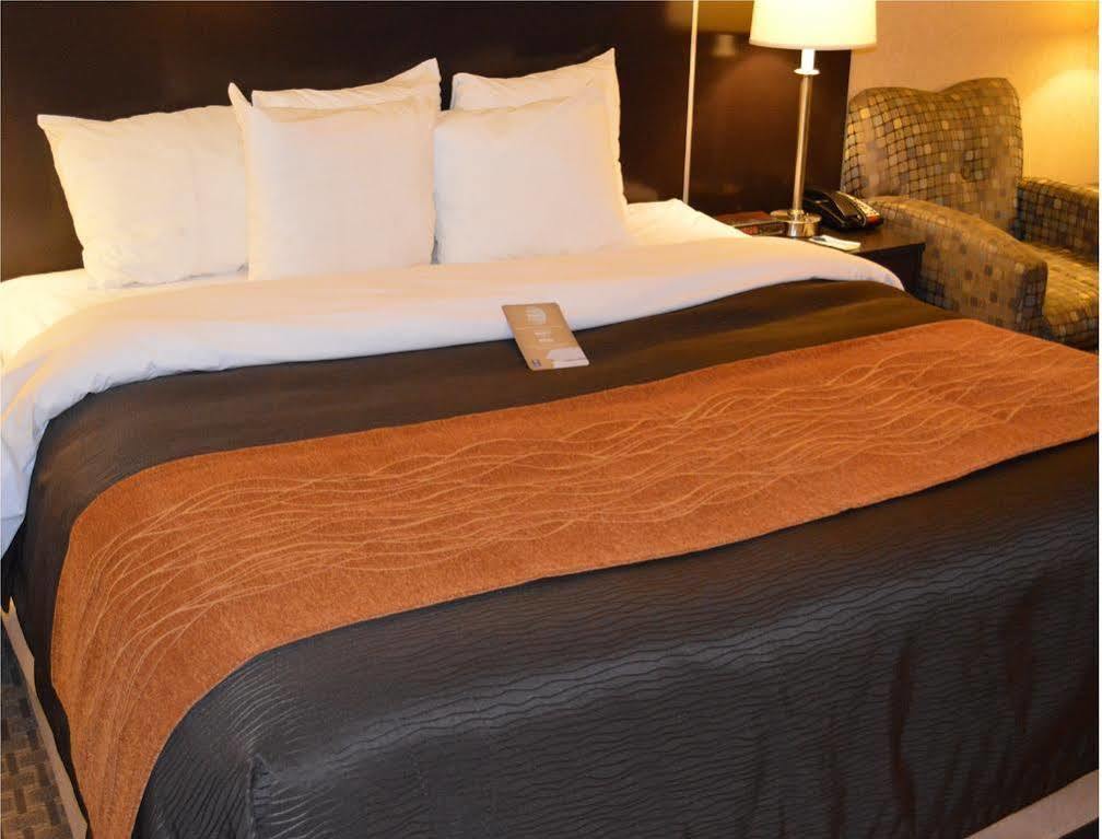 Holiday Inn Express - Fall River North Zewnętrze zdjęcie