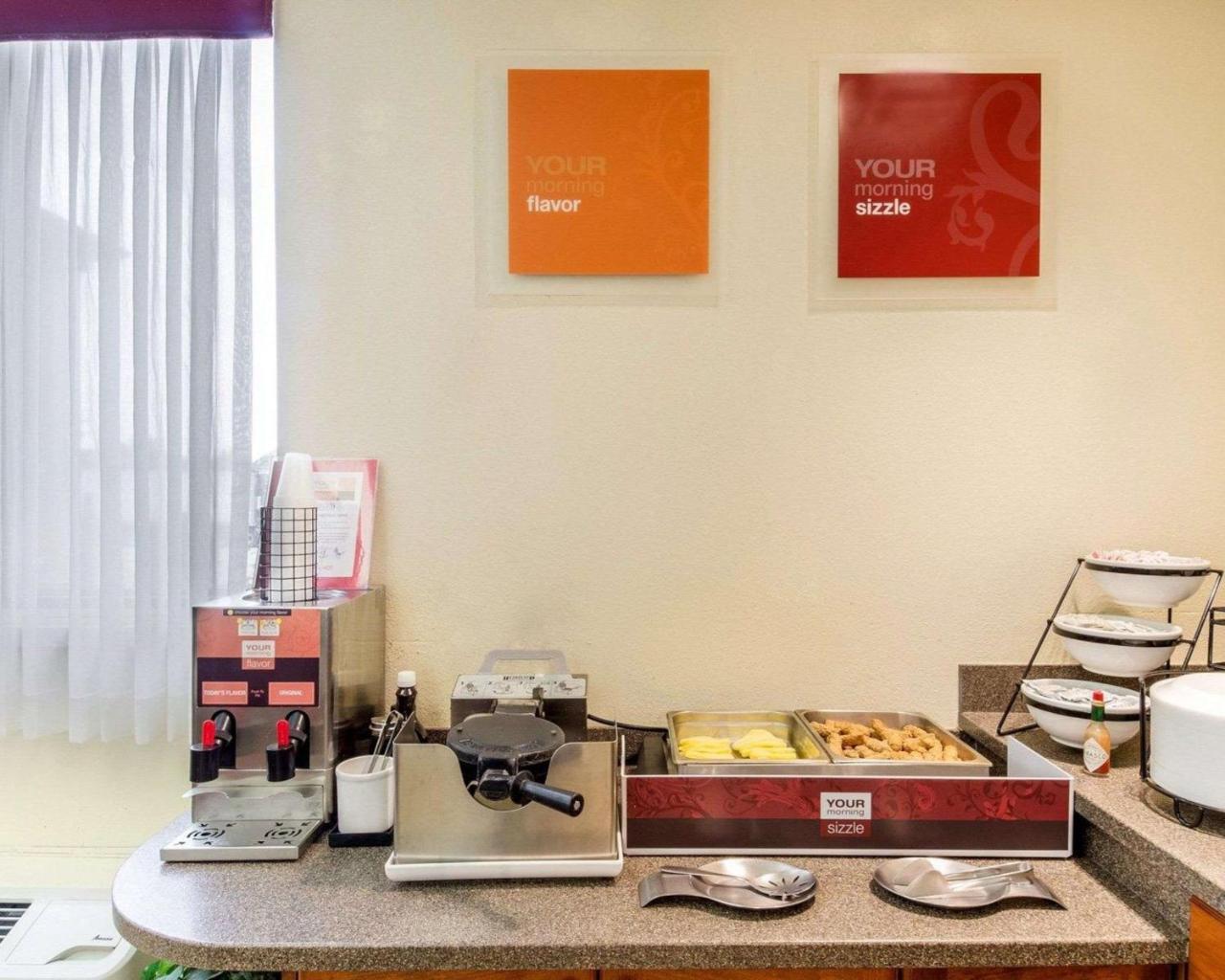 Holiday Inn Express - Fall River North Zewnętrze zdjęcie