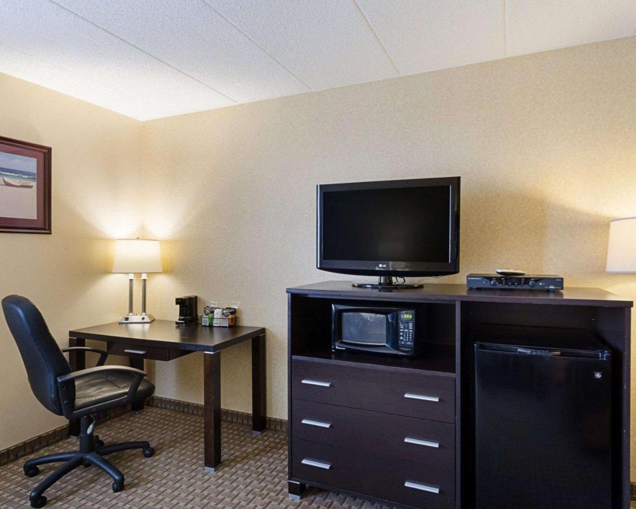 Holiday Inn Express - Fall River North Zewnętrze zdjęcie